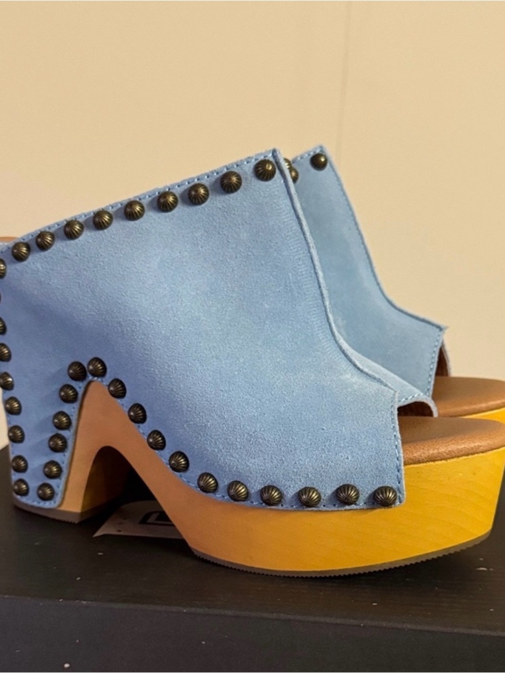 NWOB Dingo Peace N' Love Blue Suede Studded Platform Clogs S7 Coastal Cowgirl